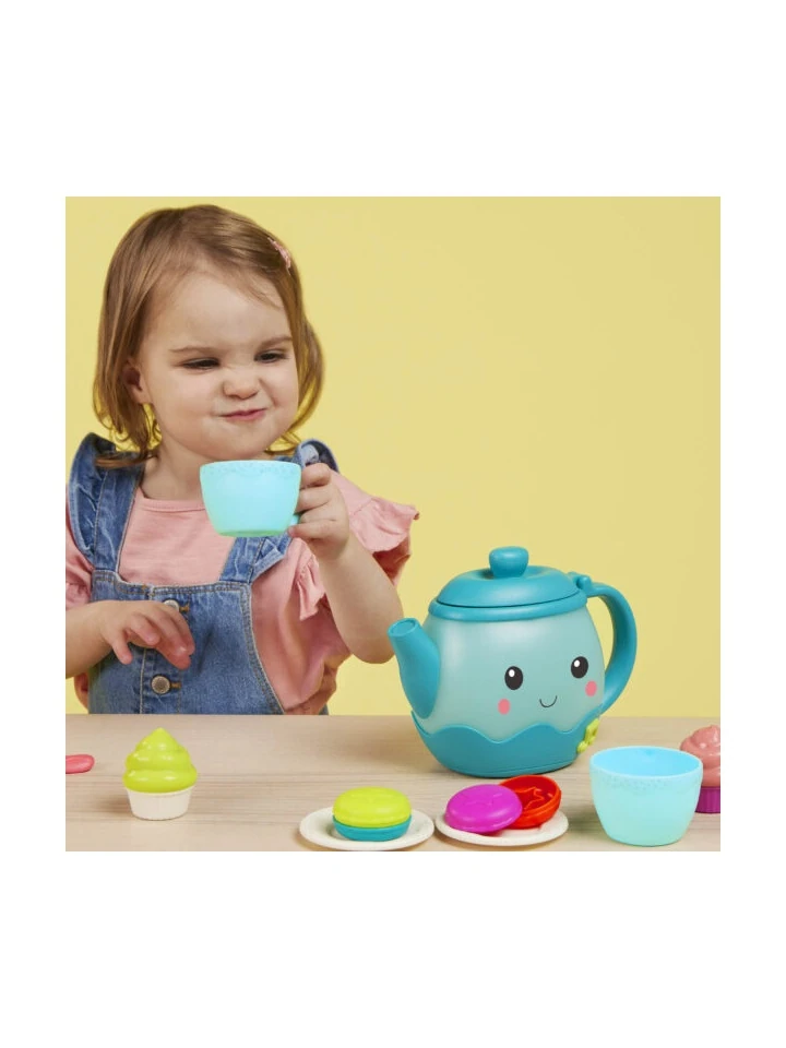 musical-tea-party-muzyczny-serwis-do-herbaty-b-toys-6