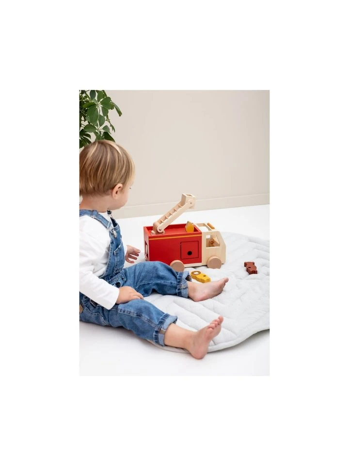 woz-strazacki-drewniany-trixie-7