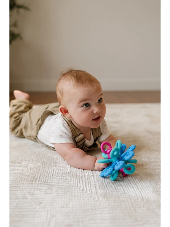 okee-gwiazdka-okee-zabawka-sensoryczna-mobi-8