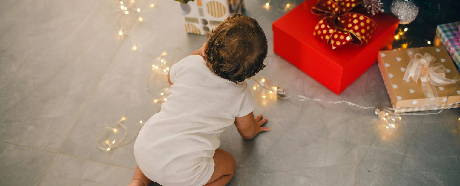 Blog-banner-czy-warto-kupowac-tyle-prezentow-jak-dzieci-naprawde-przezywaja-swieta