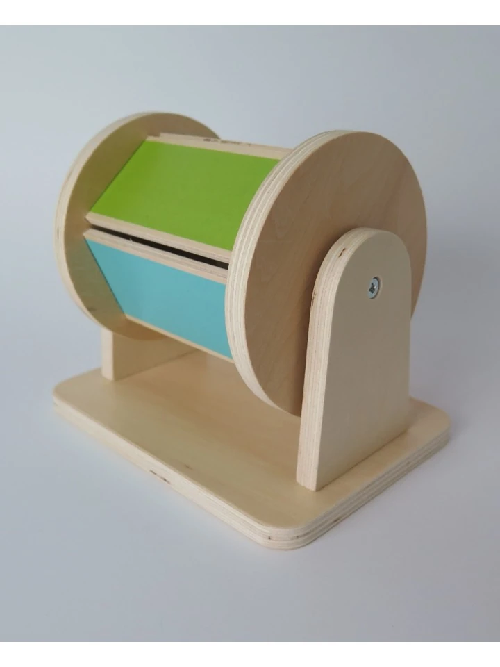 drewniany-obrotowy-bebenek-spinning-drum-tooky-toy-2