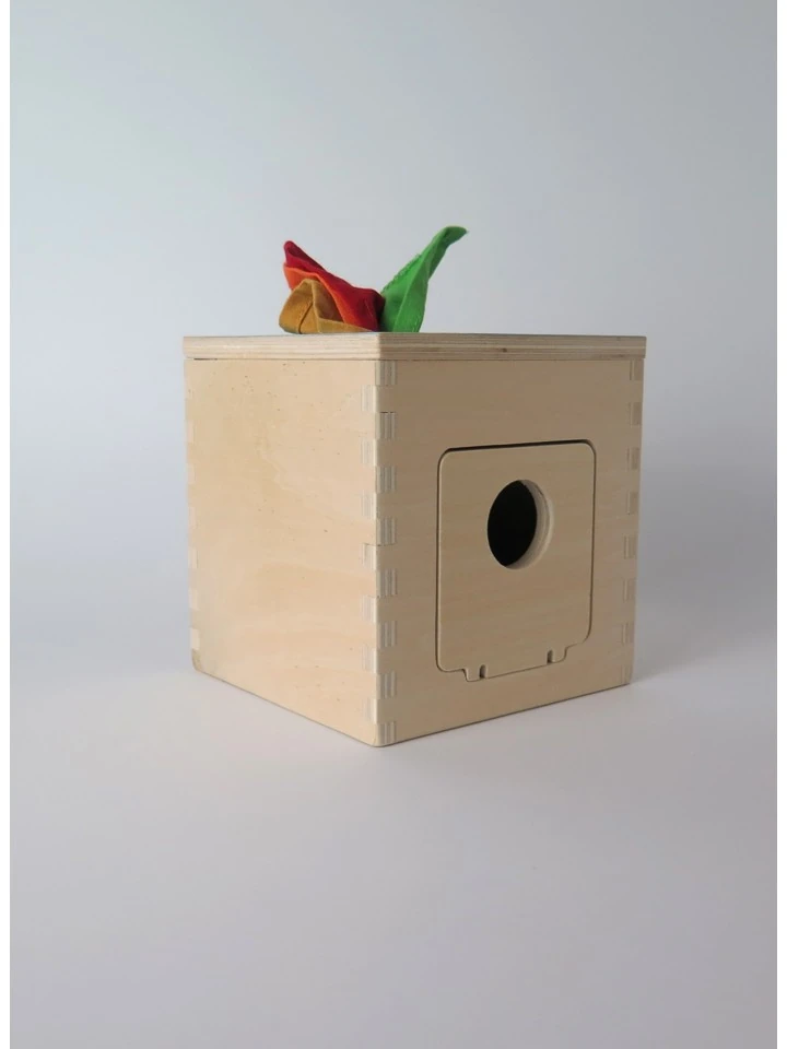 magiczne-drewniane-pudelko-kolorowe-chusteczki-tooky-toy-1