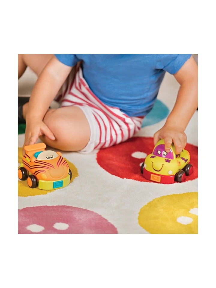wheeee-ls-zestaw-4-autek-z-napedem-b-toys-7