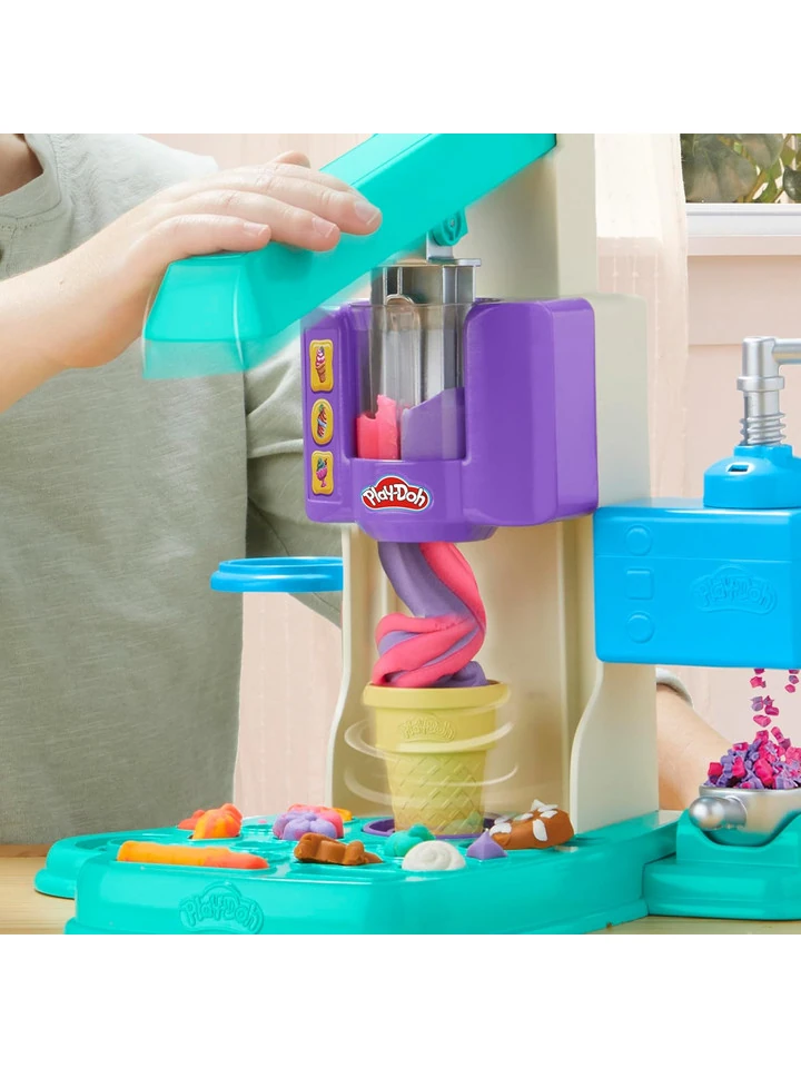 zestaw-do-zabawy-lodziarnia-play-doh-1