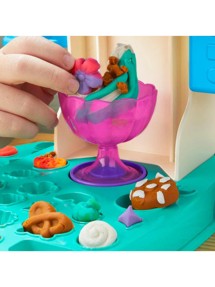 zestaw-do-zabawy-lodziarnia-play-doh-3