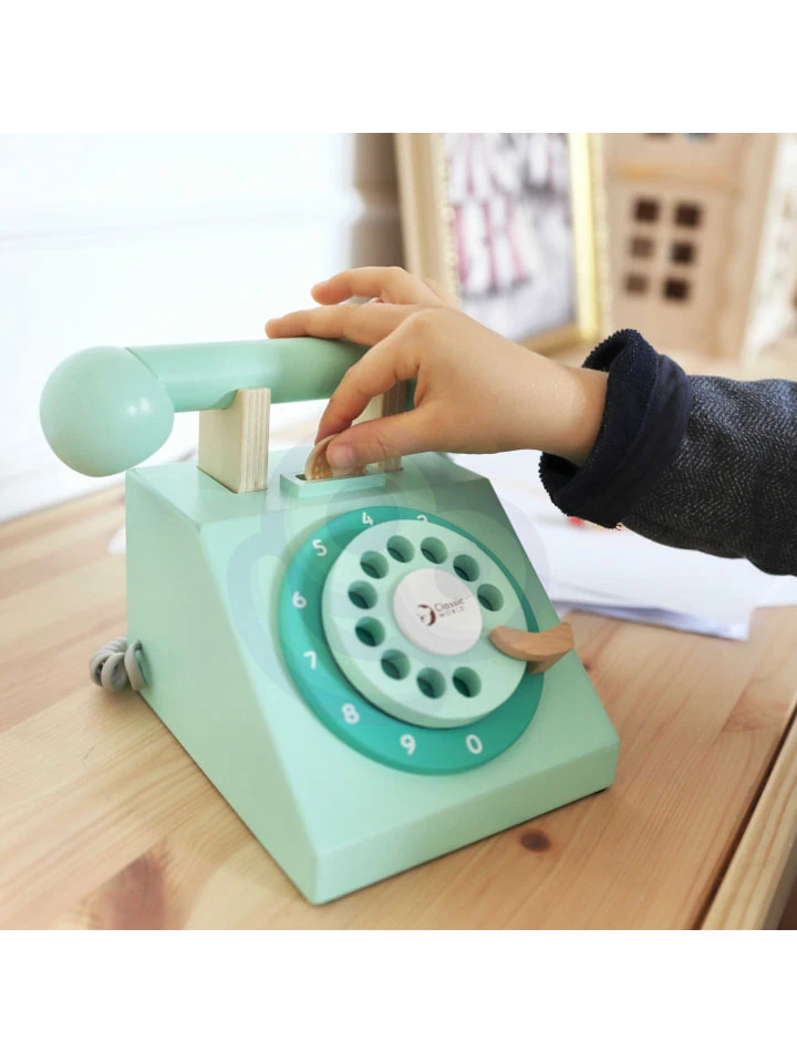 klasyczny-drewniany-telefon-dla-dzieci-classic-world-zabawa-2